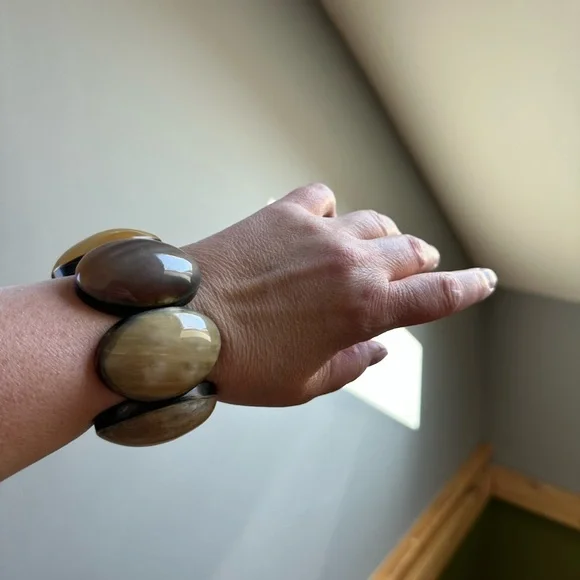 Monies Statement Horn Bracelet - Picture 5 of 13